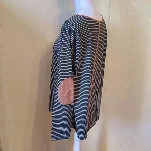 Umgee Gray & White Stripe Long Sleeve Top Brown Trim & Elbow Pads Size Medium. - Picture 4 of 12